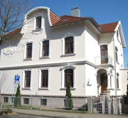 02.jpg